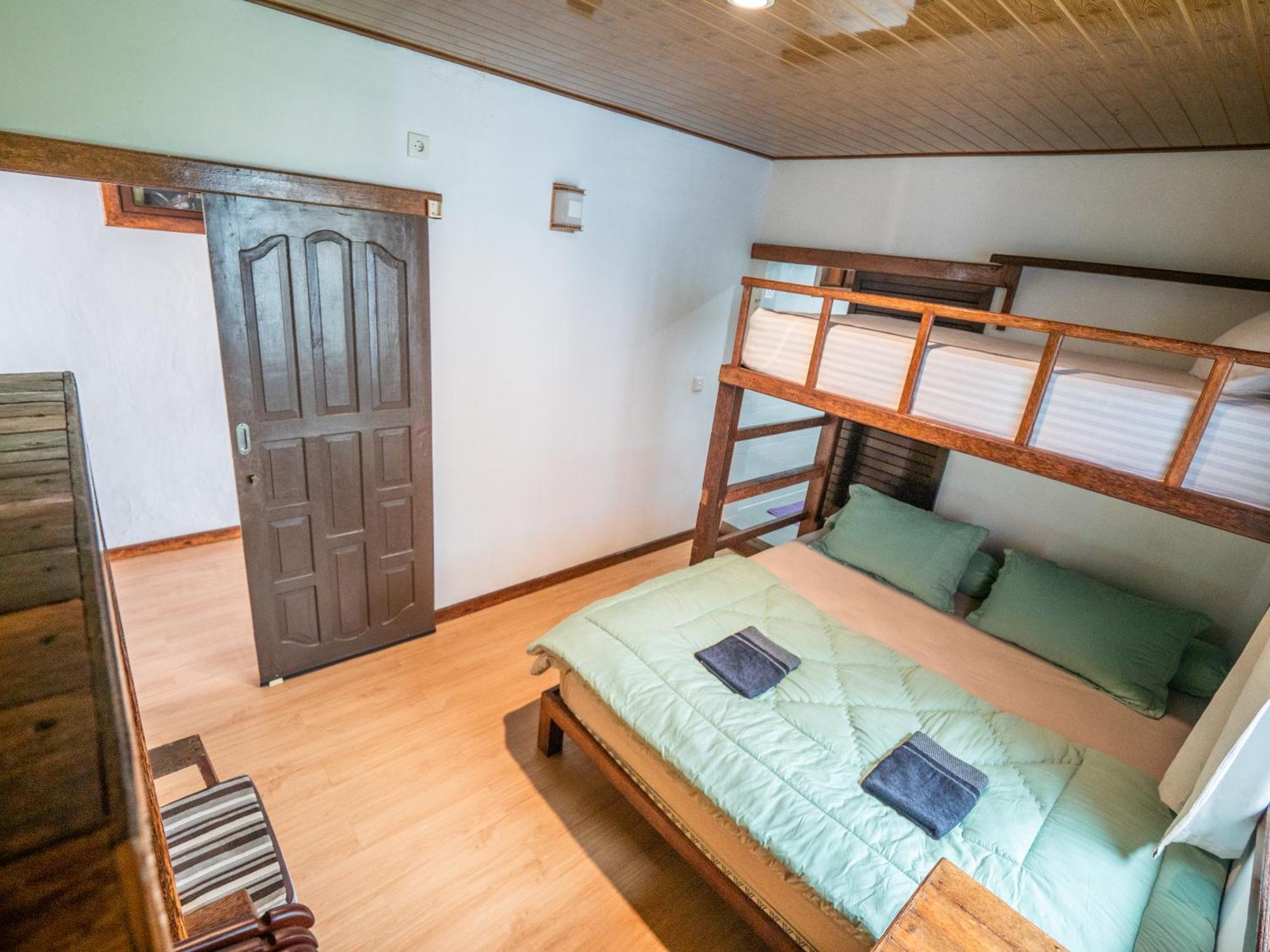 Jamburae Lodge Lagudri Δωμάτιο φωτογραφία