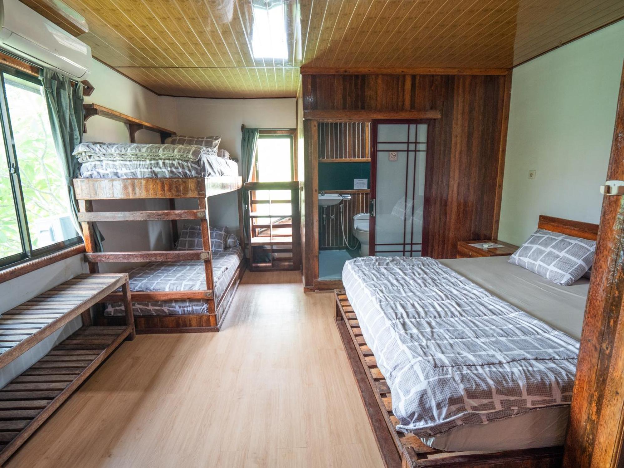 Jamburae Lodge Lagudri Δωμάτιο φωτογραφία